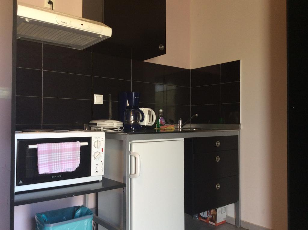 Alex'S Studio Apartman Karterósz Kültér fotó